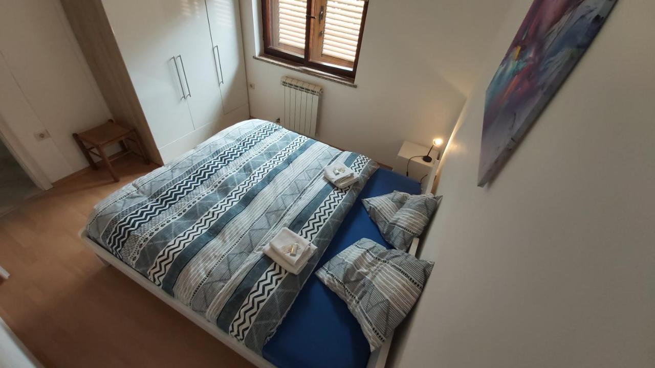 Apartmaji V Izoli Babic, Simonov Zaliv Izola Exteriér fotografie