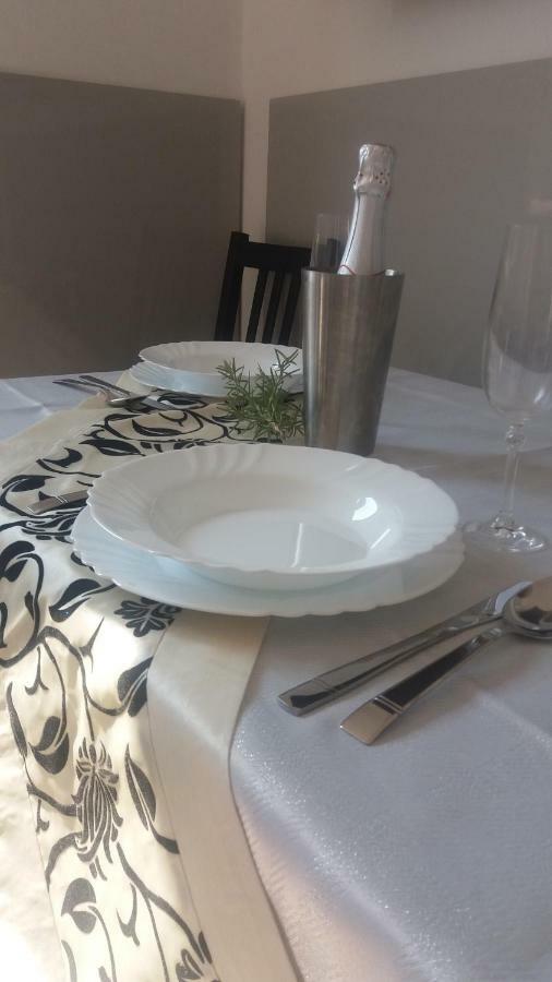 Apartmaji V Izoli Babic, Simonov Zaliv Izola Exteriér fotografie