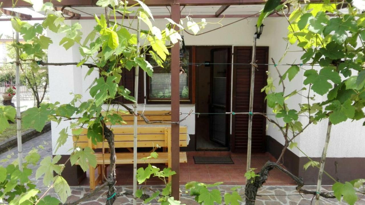 Apartmaji V Izoli Babic, Simonov Zaliv Izola Exteriér fotografie